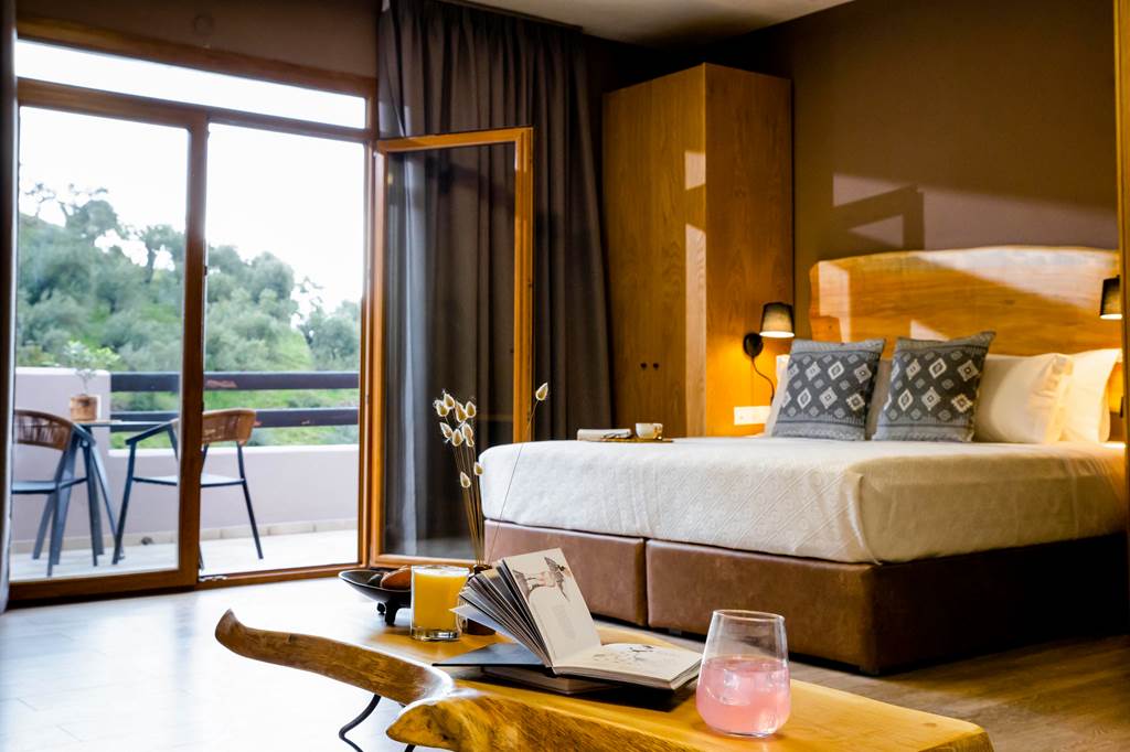 JSI_83462_Skiathos_Avaton_Suites_&_Villas_0422_25.jpg
