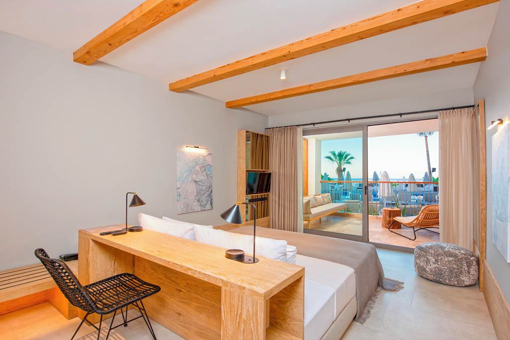 AYT_87863_Day_One_Beach_Resort_&_Spa_0924_02.jpg
