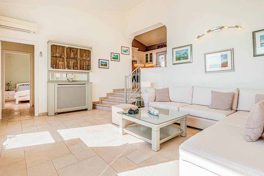 CFU_86607_Villa_Kouloura_1223_08.jpg
