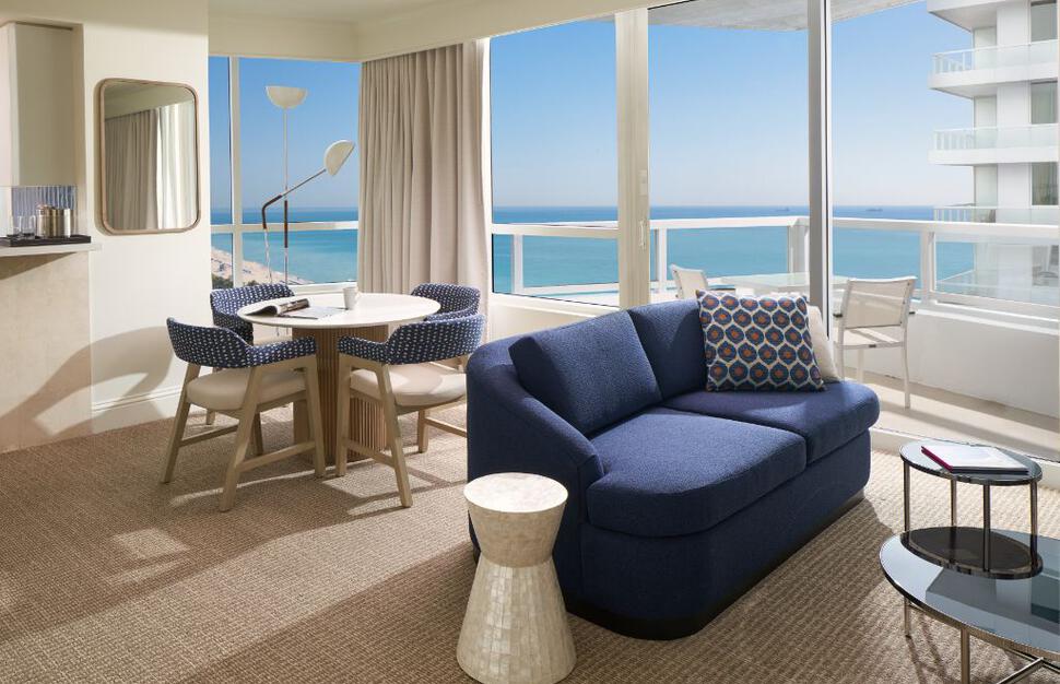 Fontainebleau-Miami-Beach-24.jpg
