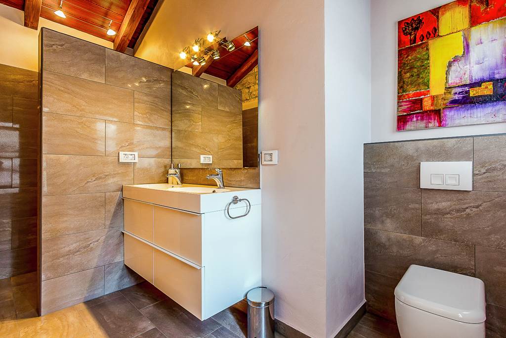 PUY_86399_Villa_Perla_Sisan_1123_01.jpg