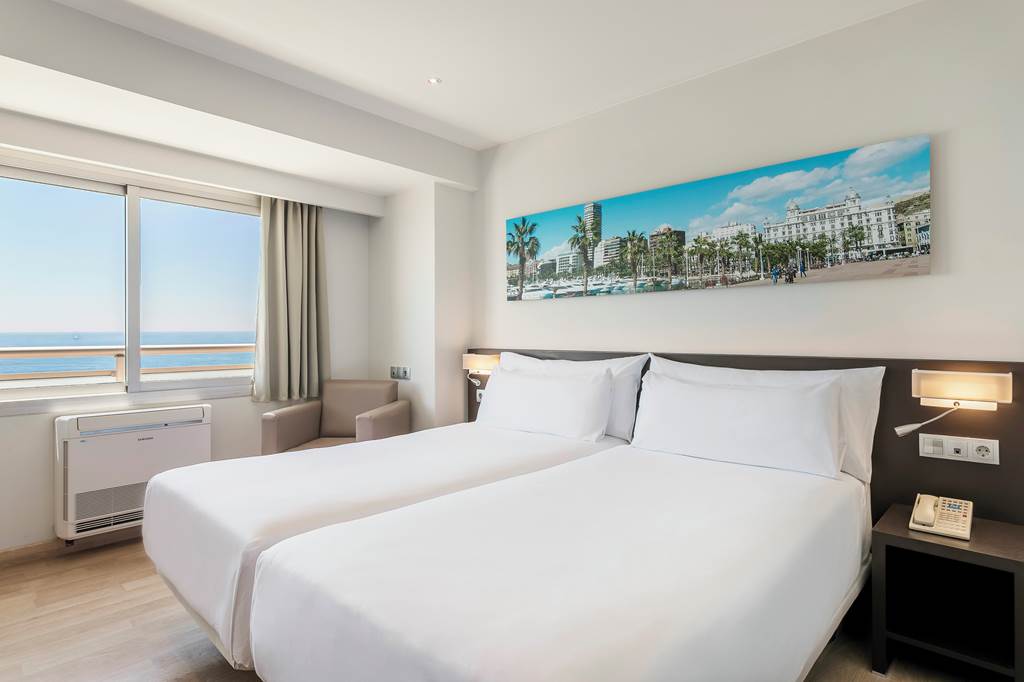 ALC_73569_TRYP_Alicante_Gran_Sol_1222_02.jpg