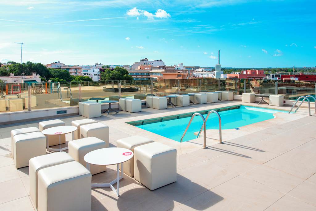 PMI_86620_MLL_Mediterranean_Bay_0724_08.jpg