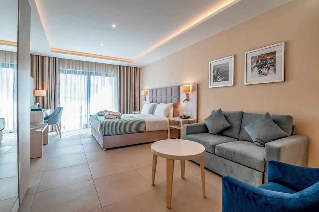 MLA_72196_Maritim_Antonine_Hotel_1224_25.jpg