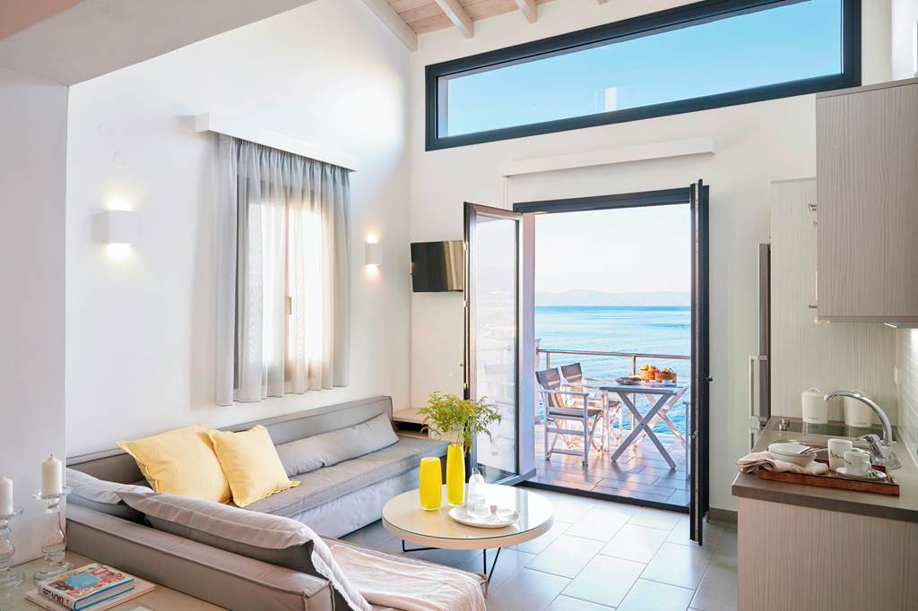 MJT_86483_Eleia_Seafront_Villas_1223_29.jpg