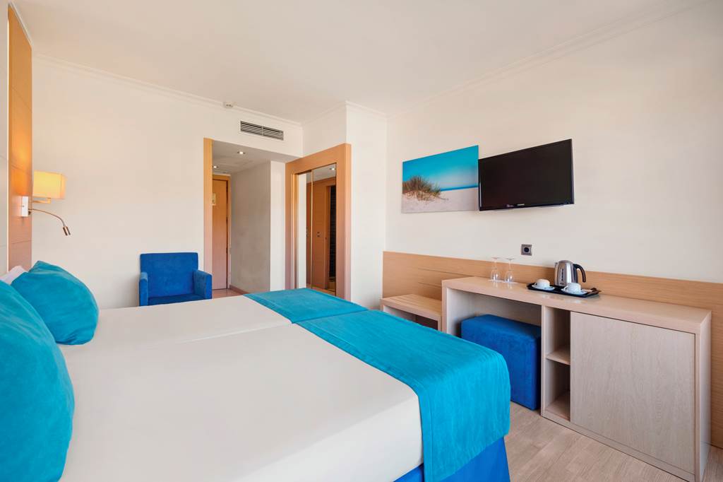 PMI_74006_Agua_Beach_Hotel_1023_21.jpg