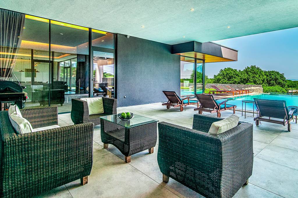 PUY_86402_Villa_Istria_Deluxe_II_1123_01.jpg