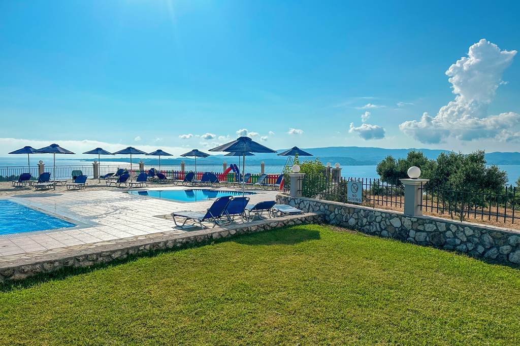 EFL_79843_Panorama_Village_0623_02.jpg