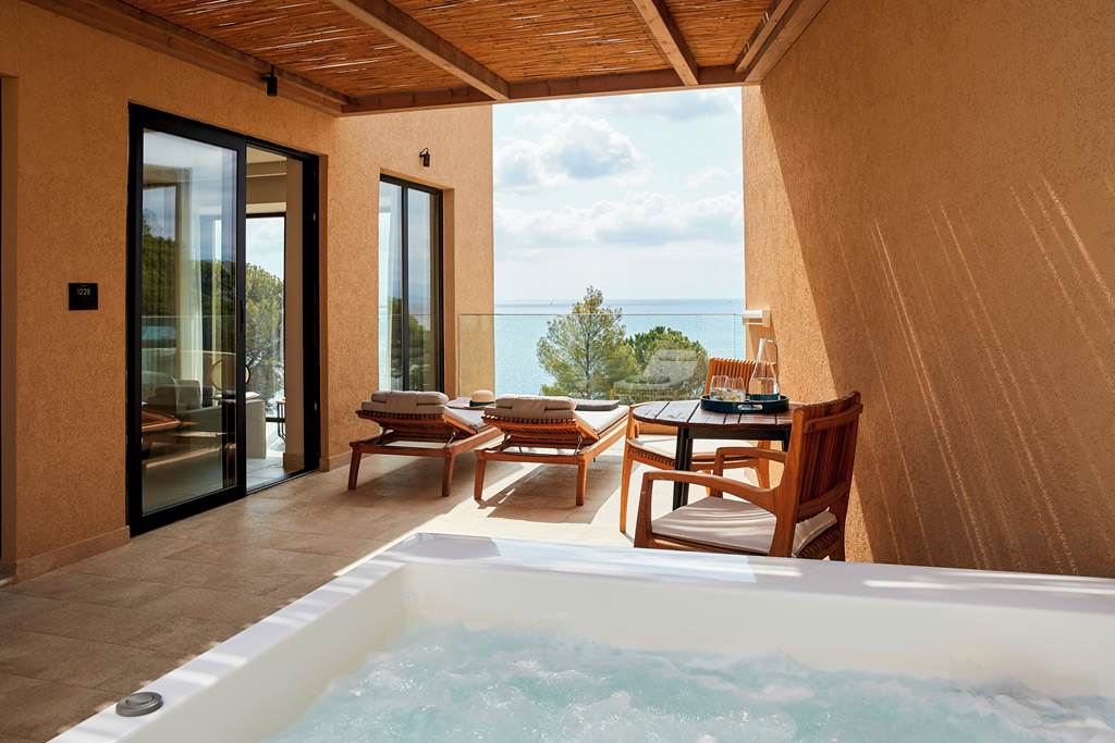 JSI_81557_Elivi_Resort_0321_05.jpg