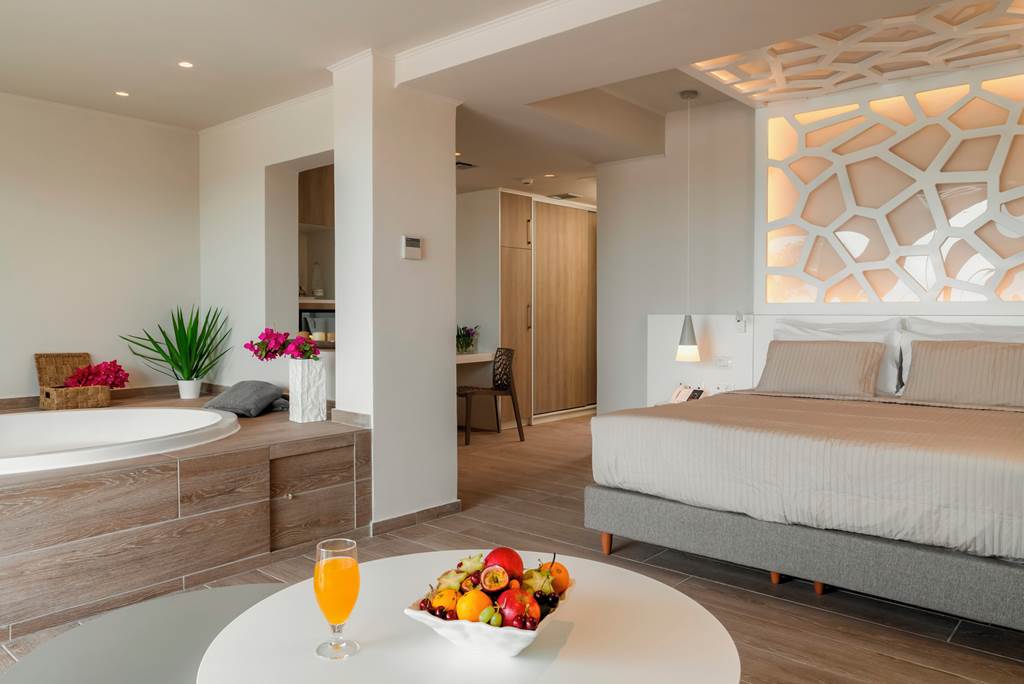 JSI_82526_KB_Ammos_Suites_1120_06.jpg