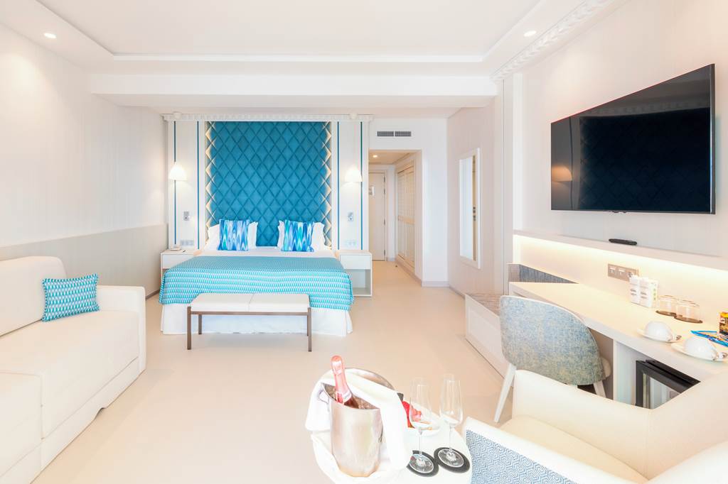 PMI_82330_Nixe_Palace_Hotel_0424_11.jpg