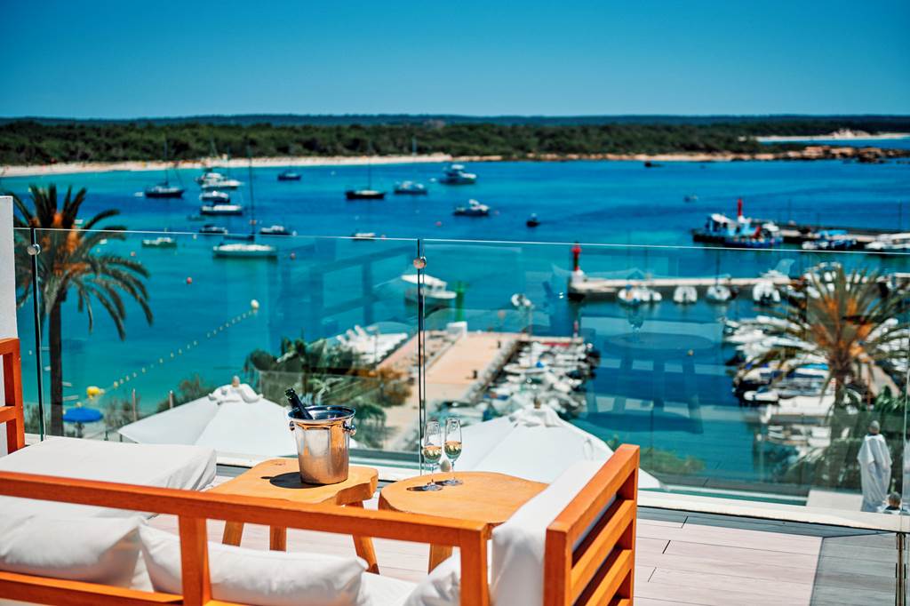 PMI_86410_Hotel_Honucai_1023_13.jpg