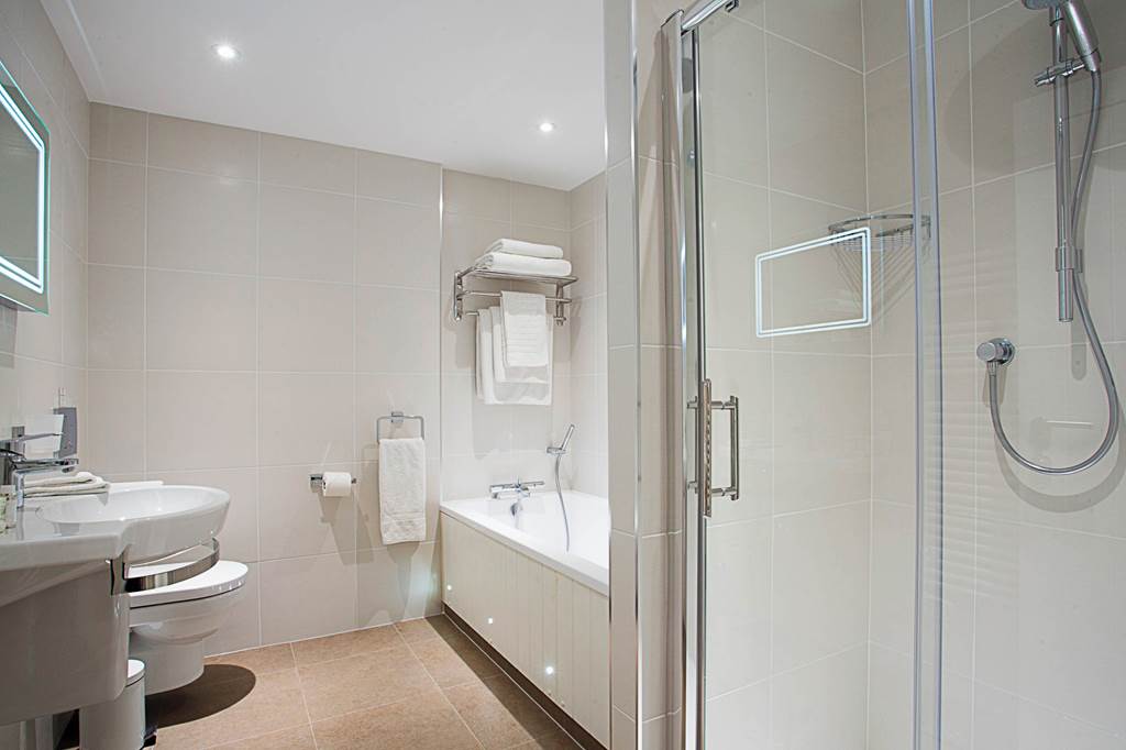 JER_84165_Hotel_La_Place_0822_01.jpg