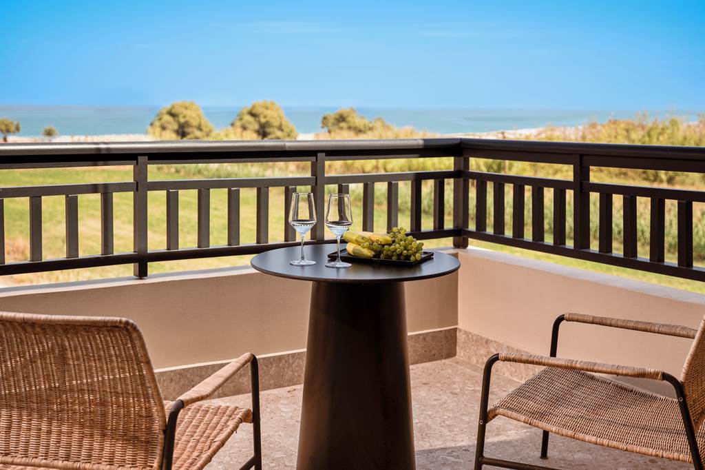 CHQ_83613_Asterion_Suites_&_Spa_0224_15.jpg
