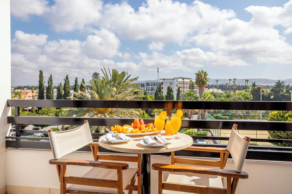 PFO_68786_Avanti_Hotel_0824_16.jpg