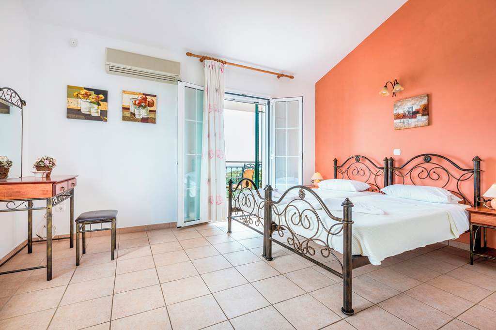 EFL_81822_Villa_Zeus_Kefalonia_0120_06.jpg