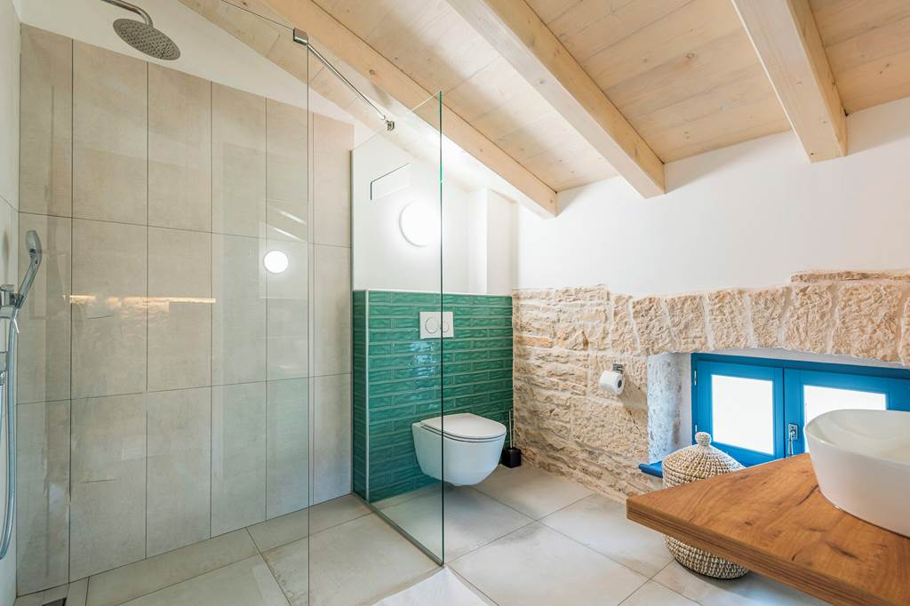 PUY_87844_Villa_White_Heights_0724_09.jpg