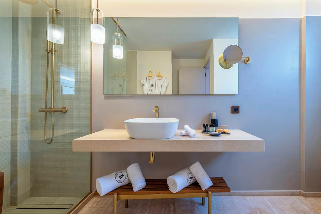 CHQ_86713_Isla_Brown_Chania_Resort_0924_23.jpg