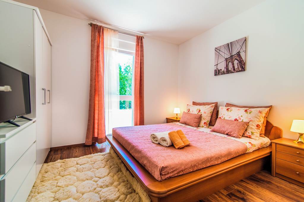 PUY_86374_Villa_Sofia_Santalezi_1123_11.jpg