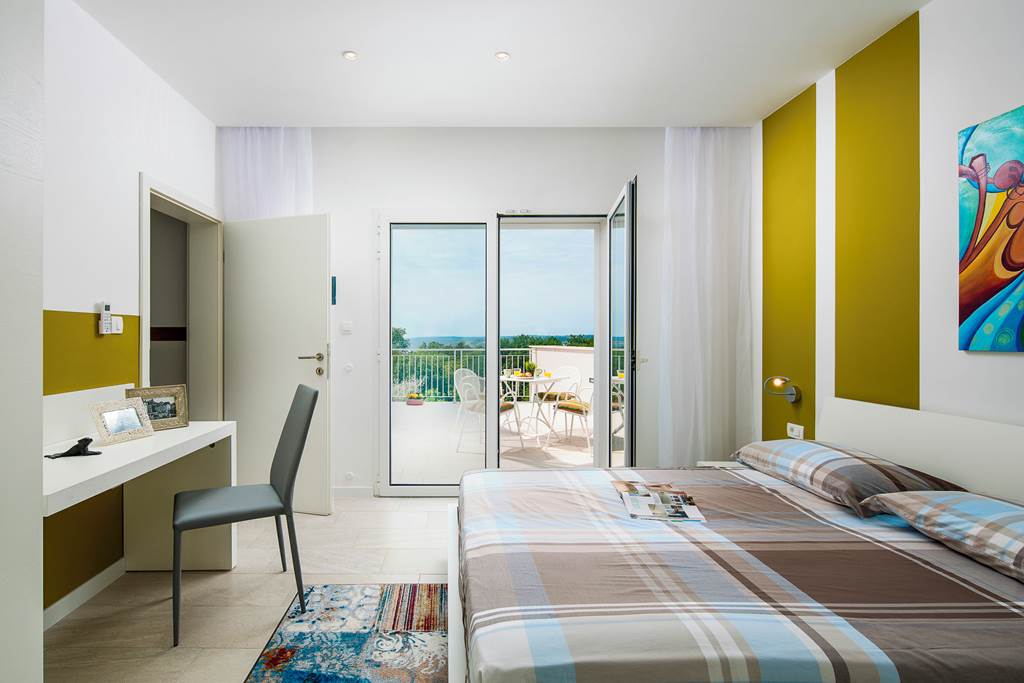 PUY_86404_Villa_White_Pebble_II_1123_08.jpg