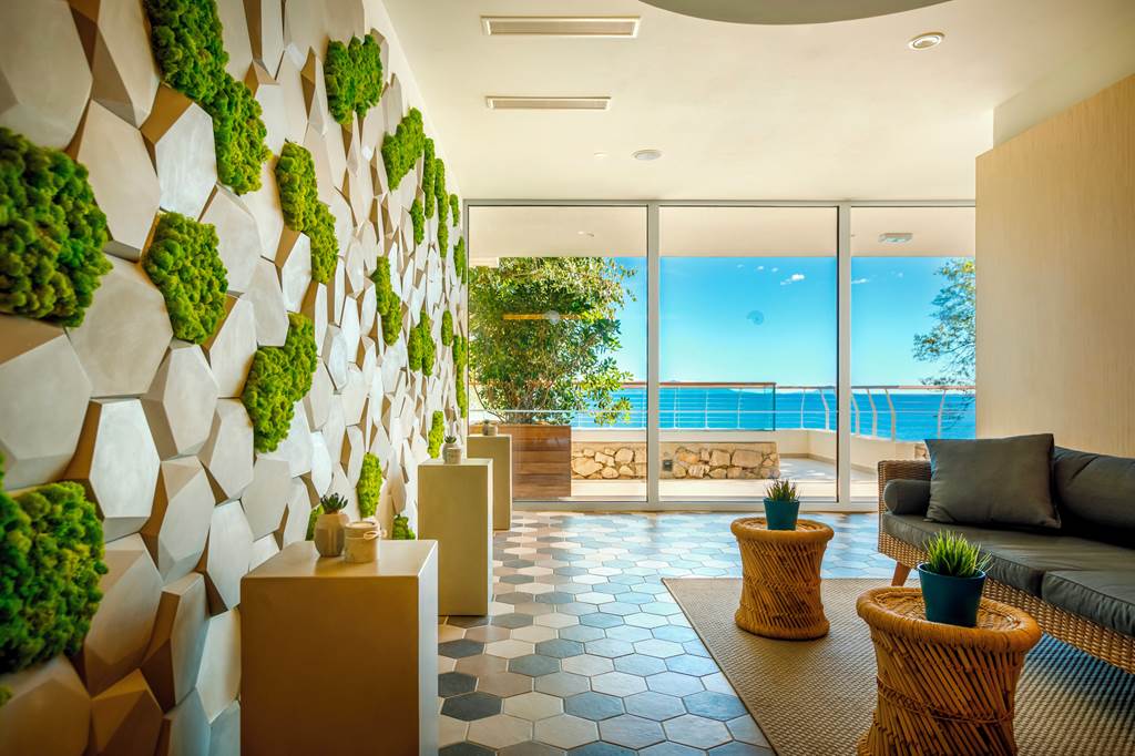 PUY_86340_Girandella_Valamar_Collection_Family_Hotel_0325_06.jpg