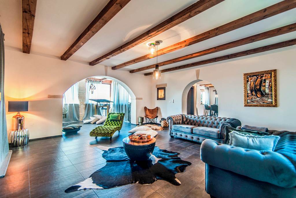 PUY_88726_Villa_Hypnotic_Ambience_0125_01.jpg