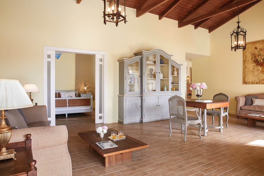 CFU_79523_Grecotel_Eva_Palace_1018_17.jpg