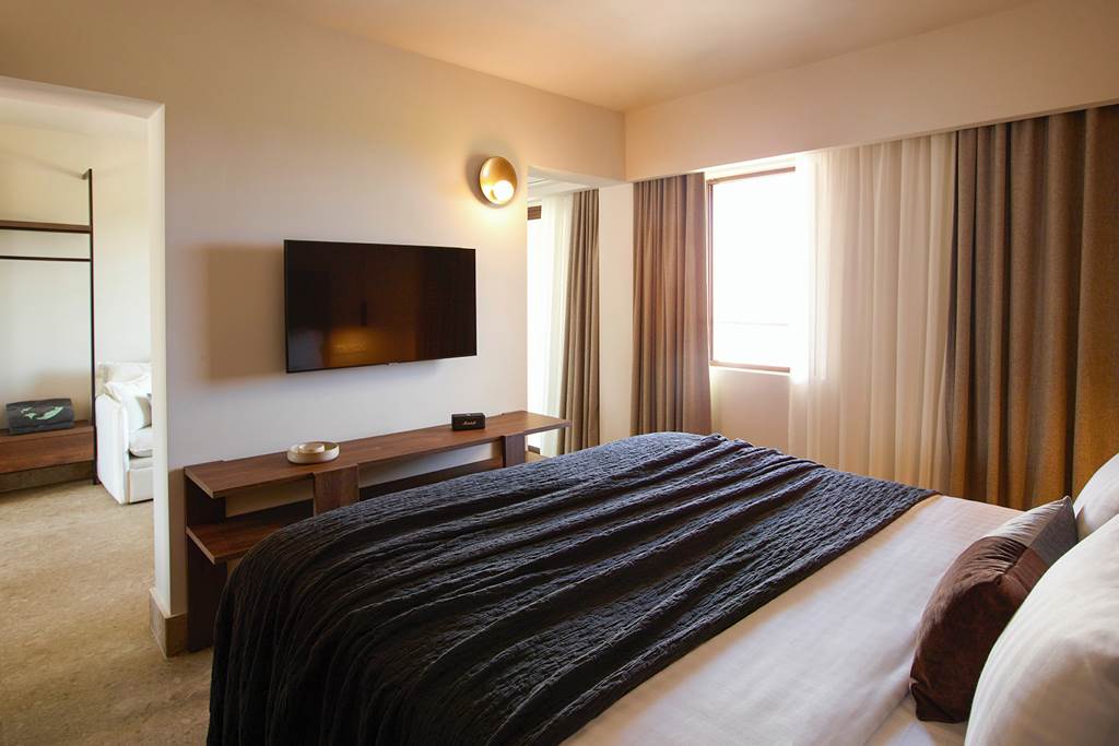 CHQ_83613_Asterion_Suites_&_Spa_0223_17.jpg