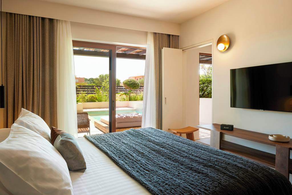 CHQ_83613_Asterion_Suites_&_Spa_0223_03.jpg