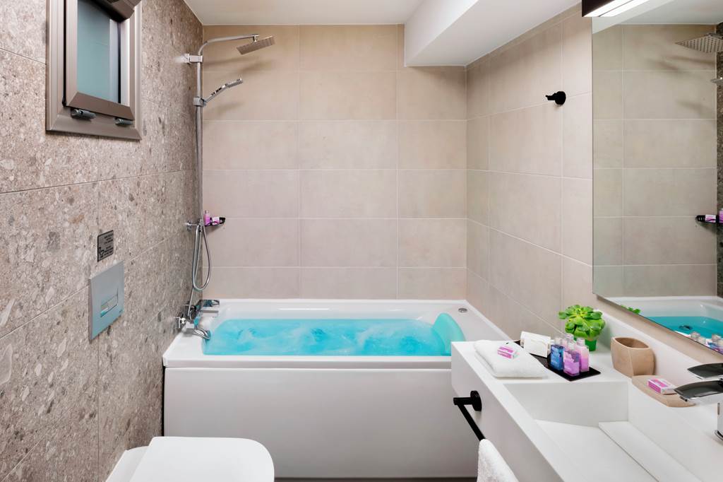 SKG_77332_Blue_Dolphin_Hotel_0123_07.jpg