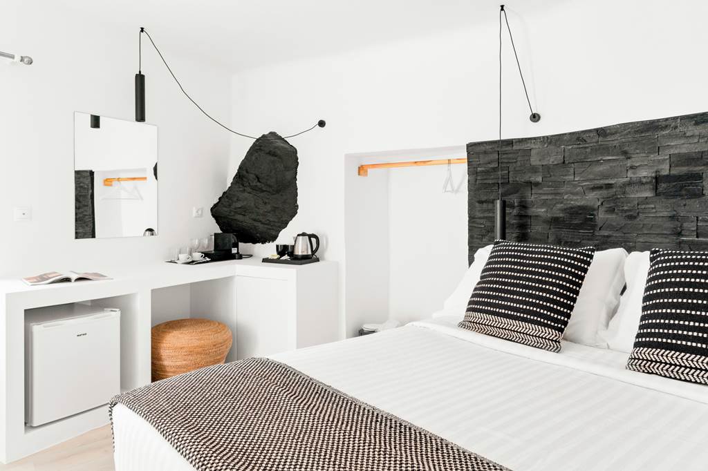 JTR_84782_Mill_Houses_Elegant_Suites_0424_02.jpg