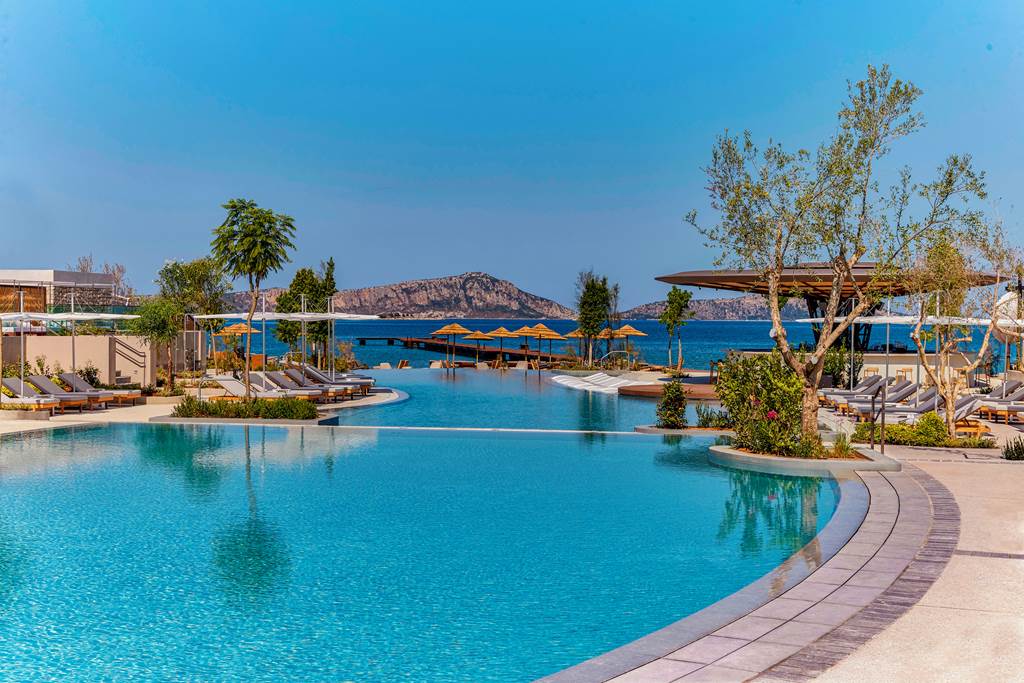 KLX_85207_W_Costa_Navarino_0323_36.jpg