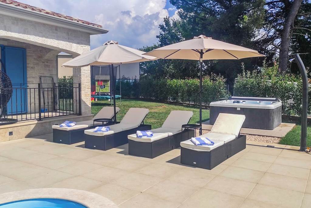PUY_88226_Villa_Magnolia_Breeze_1024_08.jpg