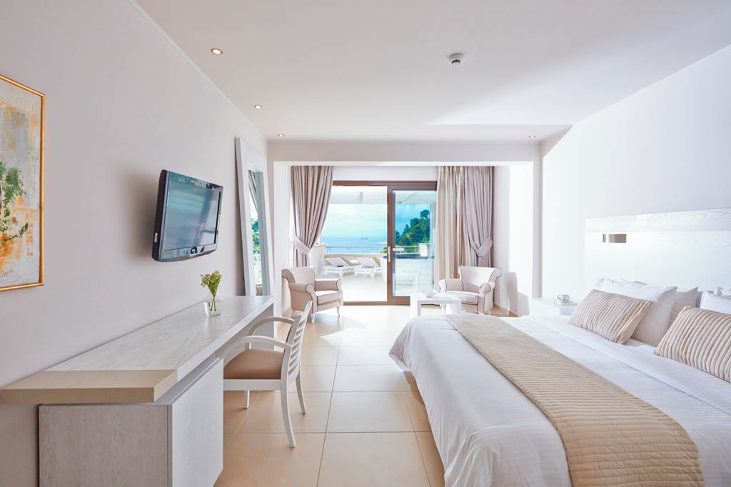 JSI_82474_Kassandra_Bay_Suites_1020_11.jpg