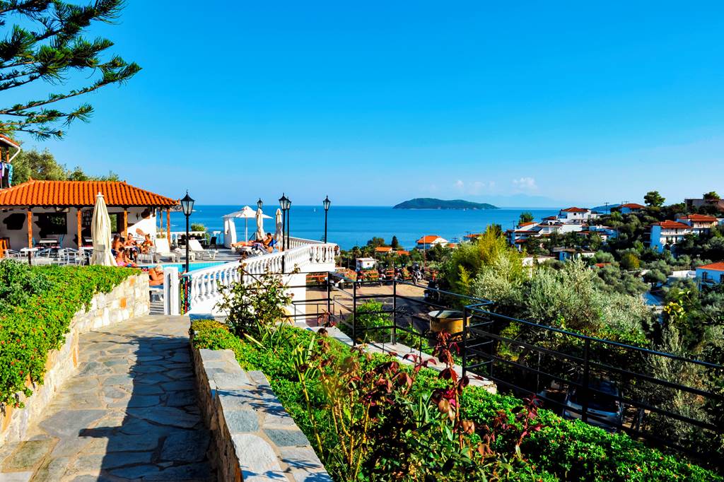 JSI_83389_Fengeros_Village_1121_15.jpg