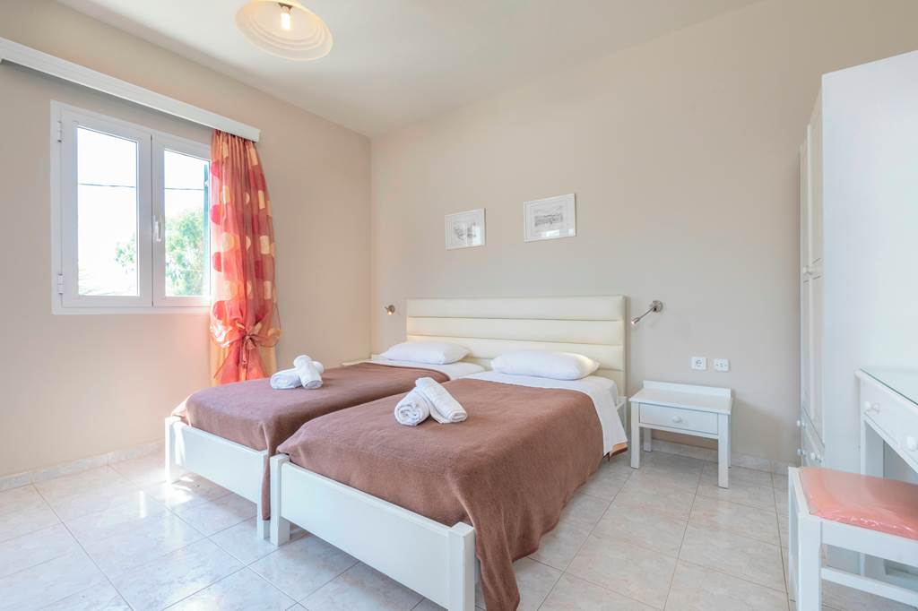 EFL_78418_Mythos_Apartments_0619_09.jpg