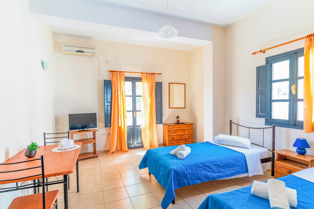 JTR_83976_Soulis_Apartments_0822_01.jpg