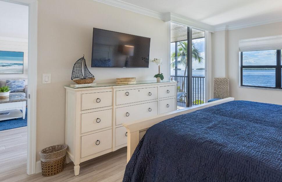 Sanibel-Harbour-Resort-Apartments-3.jpg
