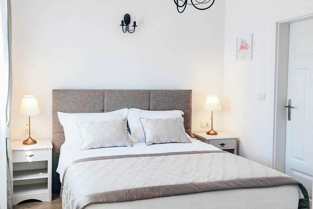 PUY_88226_Villa_Magnolia_Breeze_1024_01.jpg