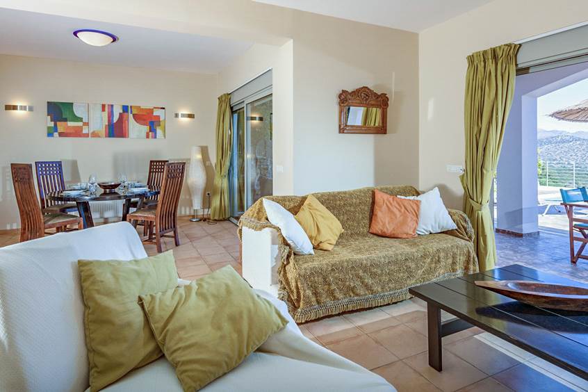 HER_88642_Dreamview_Villa_1224_01.jpg