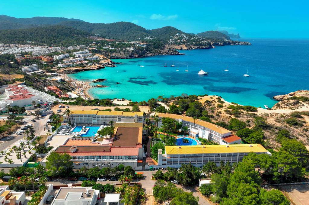 IBZ_75035_Hotel_Vibra_Cala_Tarida_1024_04.jpg