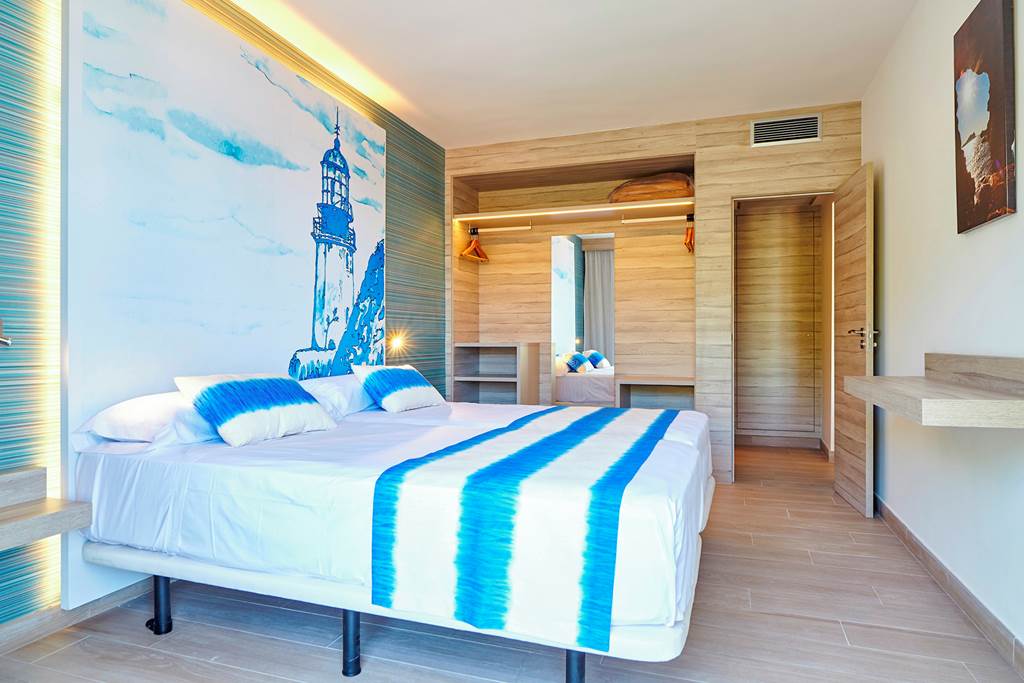 IBZ_79942_Sol_Bahia_Ibiza_Suites_0119_03.jpg
