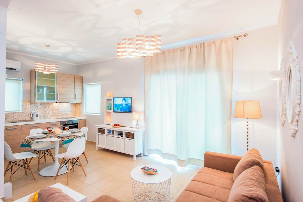 HER_83870_Villa_Siren_0722_16.jpg