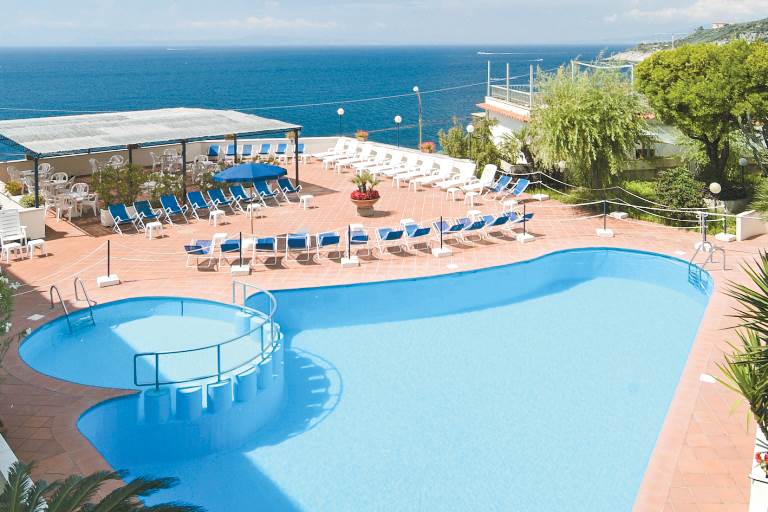 NAP_73748_Piccolo_Paradiso_1215_01.jpg