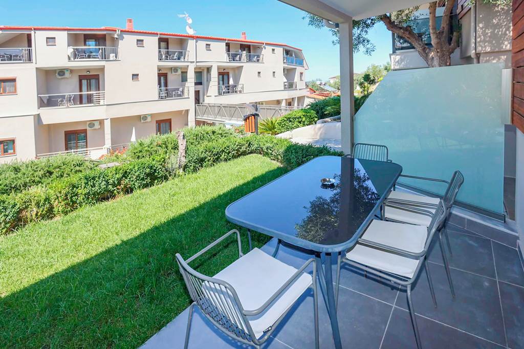 SKG_74641_Anna_Maria_Paradise_1121_06.jpg