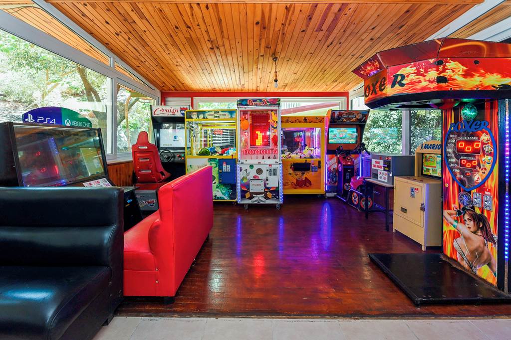 DLM_85597_Palm_Garden_Apartments_0723_09.jpg
