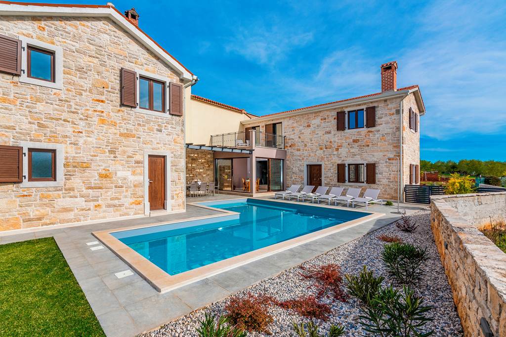 PUY_87797_Villa_Rural_Stone_lux_0724_06.jpg