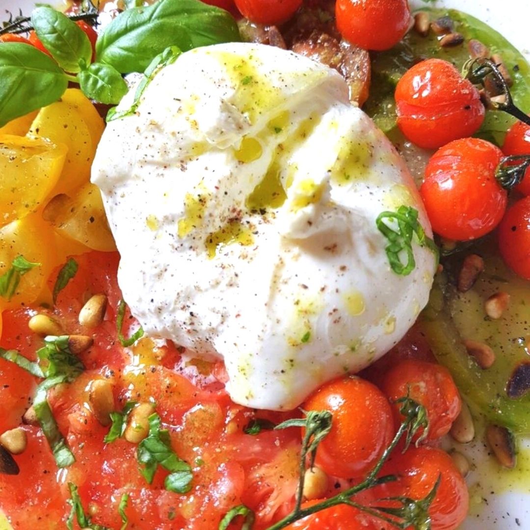 The worlds best Tomato-Mozzarella: Heritage tomatoes, Burrata and Basil-Garlic Dressing (traditional & Thermomix)