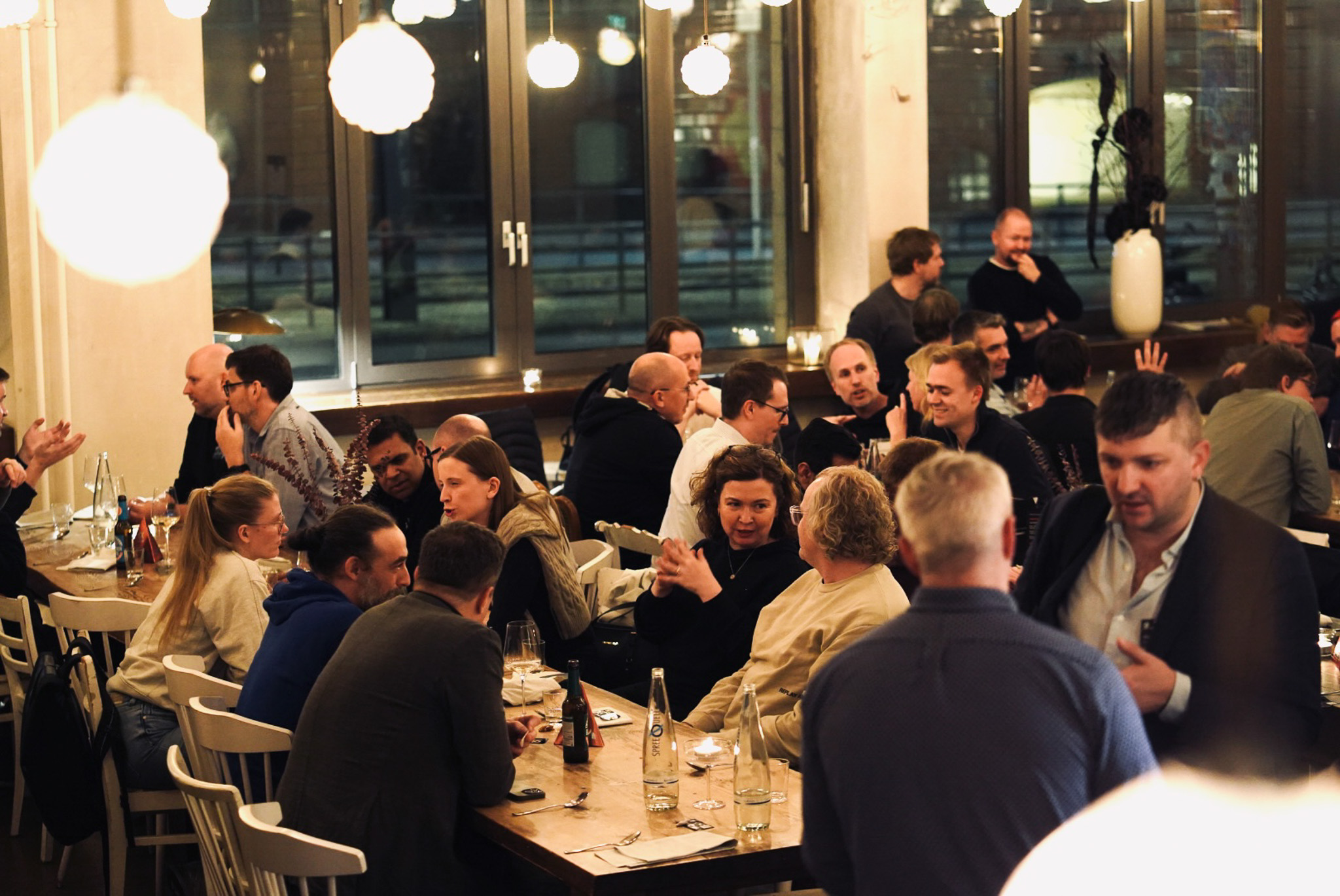 Unwind with fellow CTOs, share insights, and enjoy great food & drinks in an exclusive atmosphere in Berlin city! 
