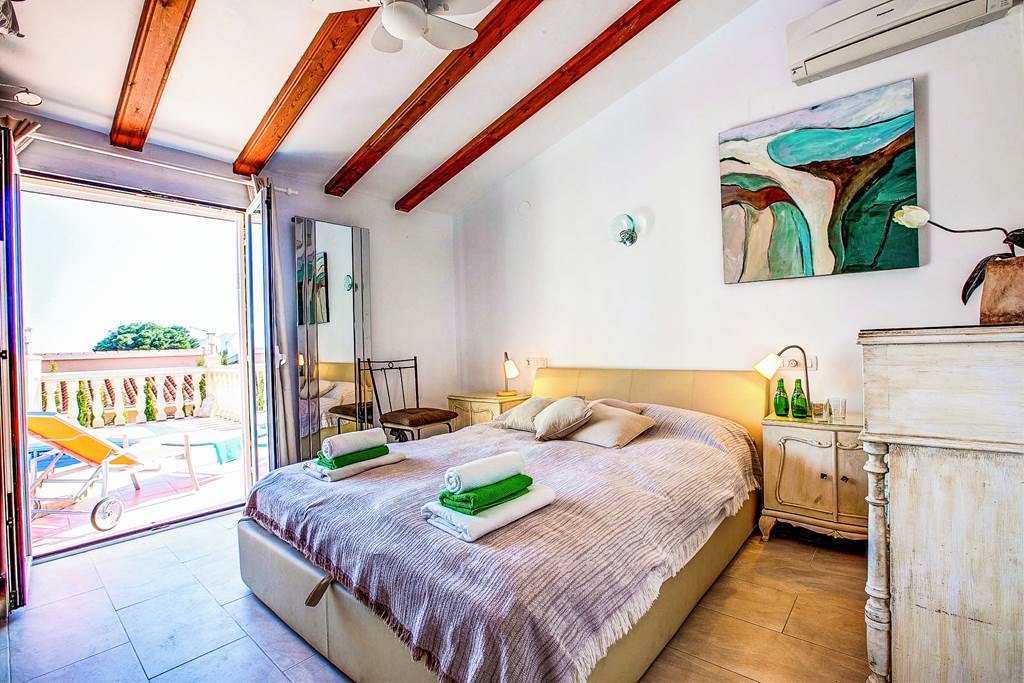 ALC_87375_Villa_Michelle_Azul_0224_05.jpg
